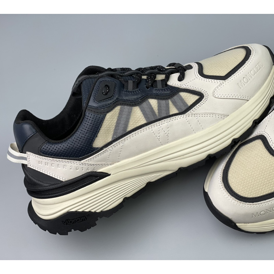 Moncler Lite Runner Low Top Sneaker - EUR FASHION