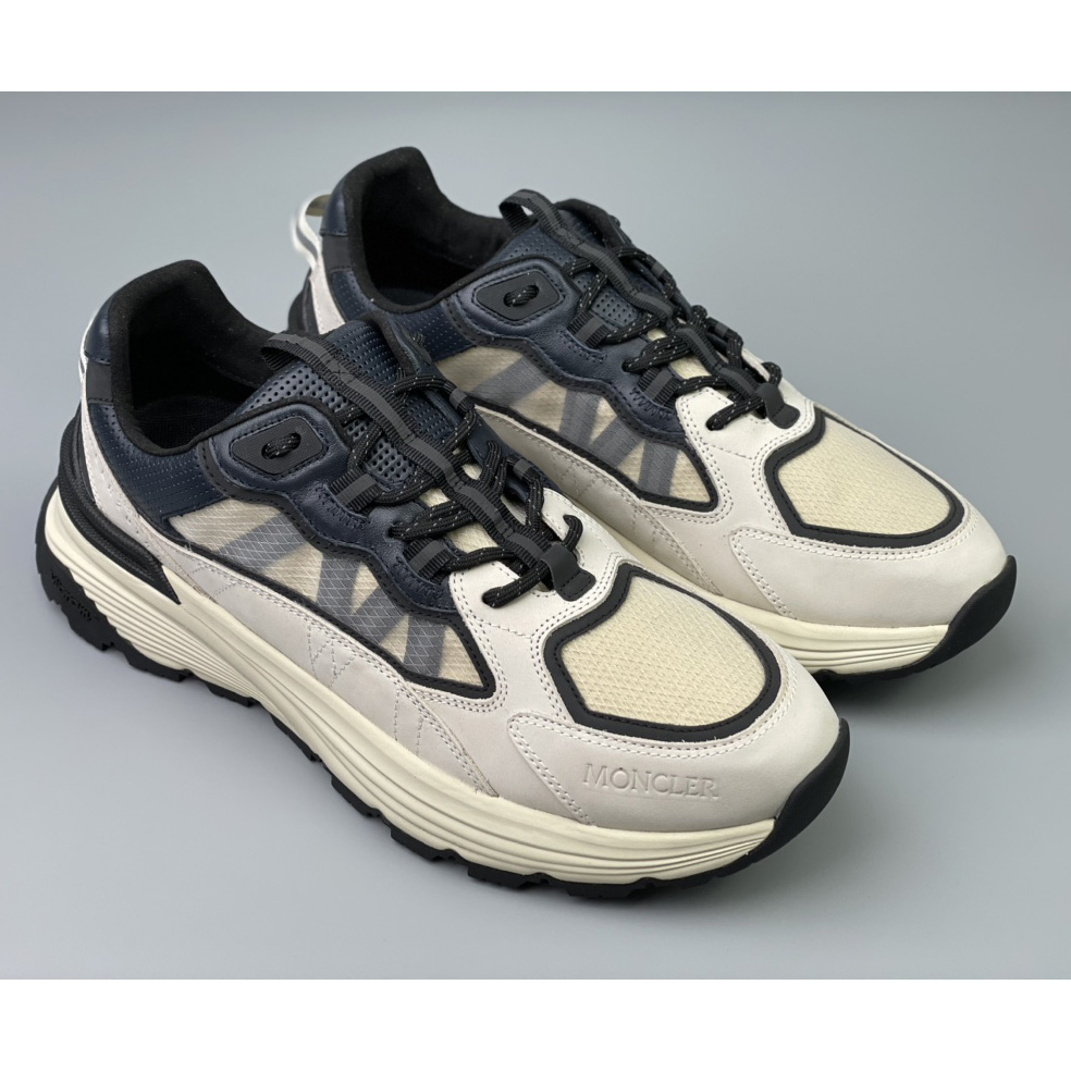 Moncler Lite Runner Low Top Sneaker - EUR FASHION
