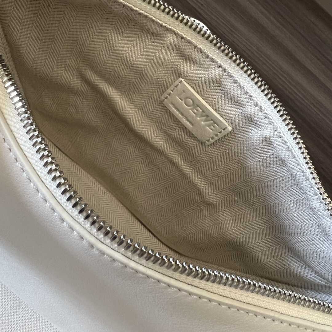 Loewe Mini Hammock Hobo Bag In Classic Calfskin - EUR FASHION