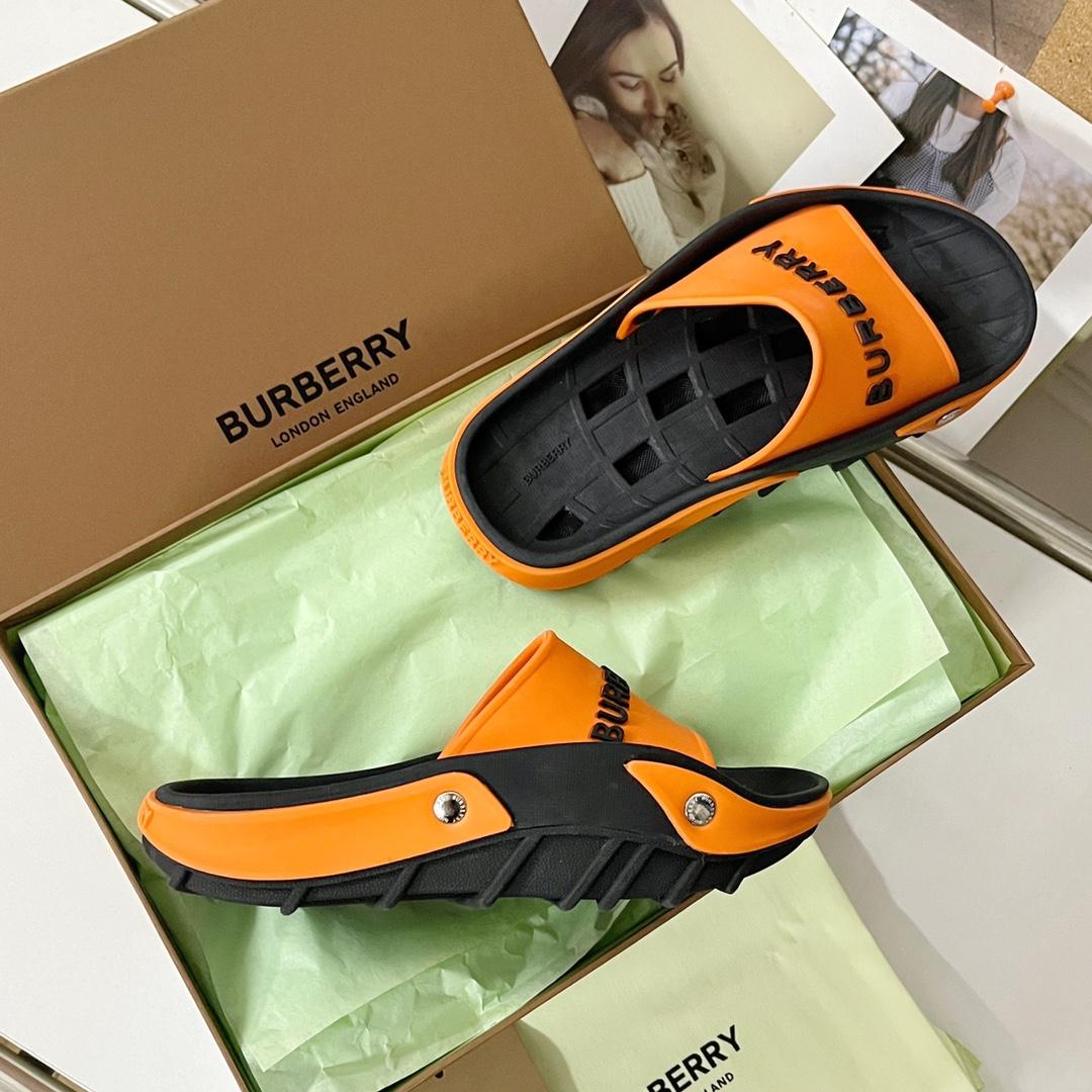 Burberry Bucklow Logo Slides - EUR FASHION