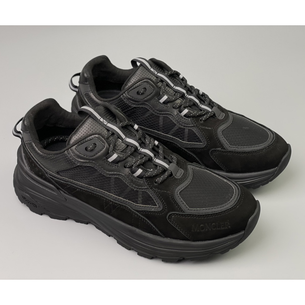 Moncler Lite Runner Low Top Sneaker - EUR FASHION