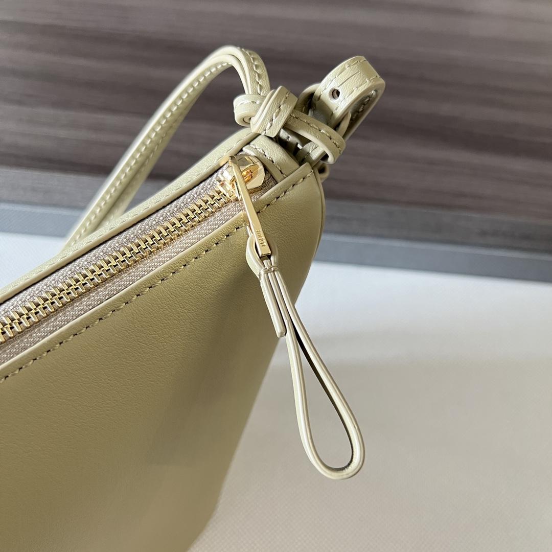 Loewe Mini Hammock Hobo Bag In Classic Calfskin - EUR FASHION