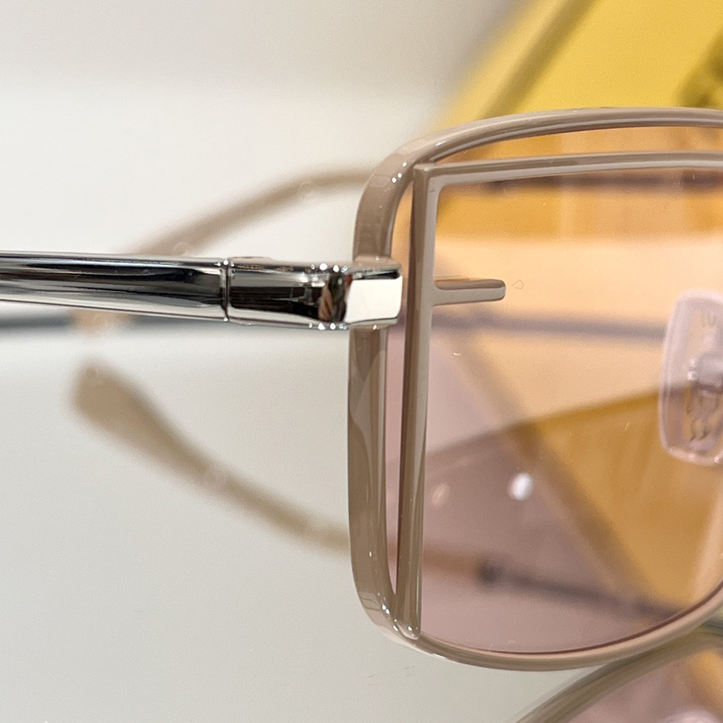 Fendi First Sight Brown Metal Fashion Show Sunglasses With pink Lenses - EUR FASHION