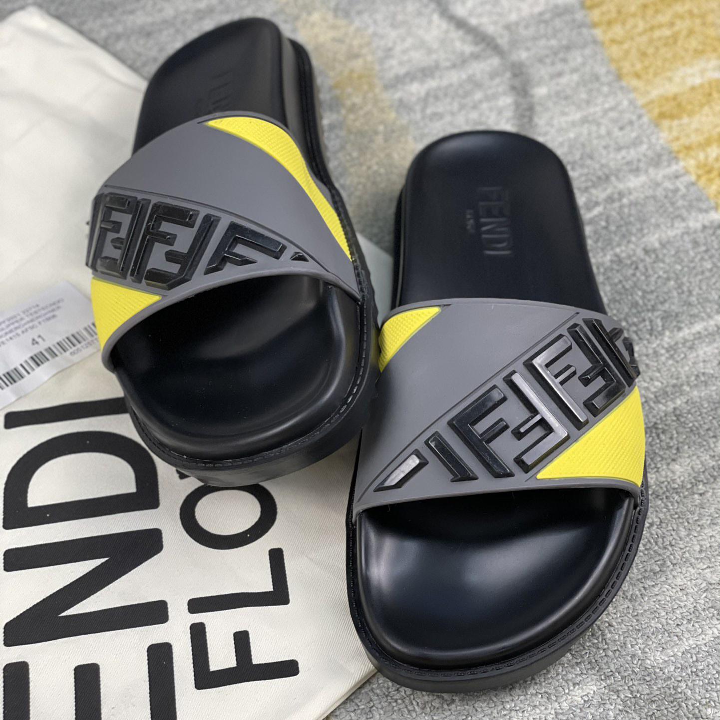 Fendi Multicolor Rubber Slides - EUR FASHION