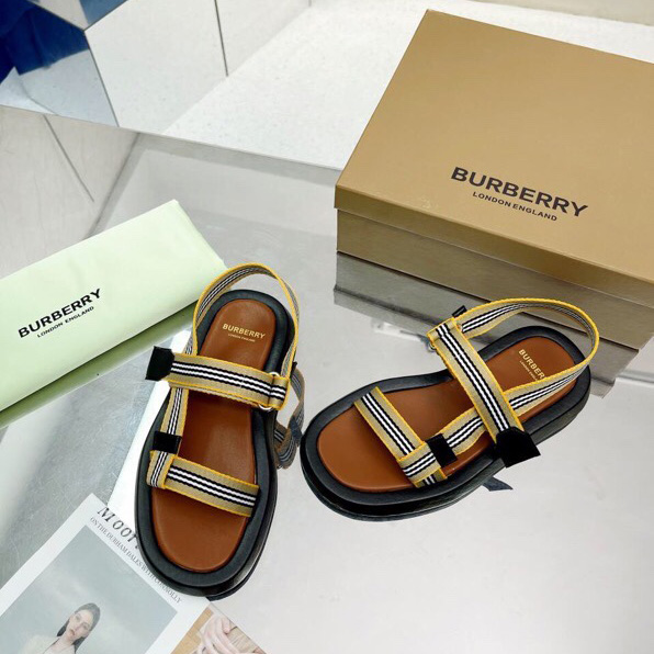 Burberry Icon Stripe Flat Sandals - EUR FASHION