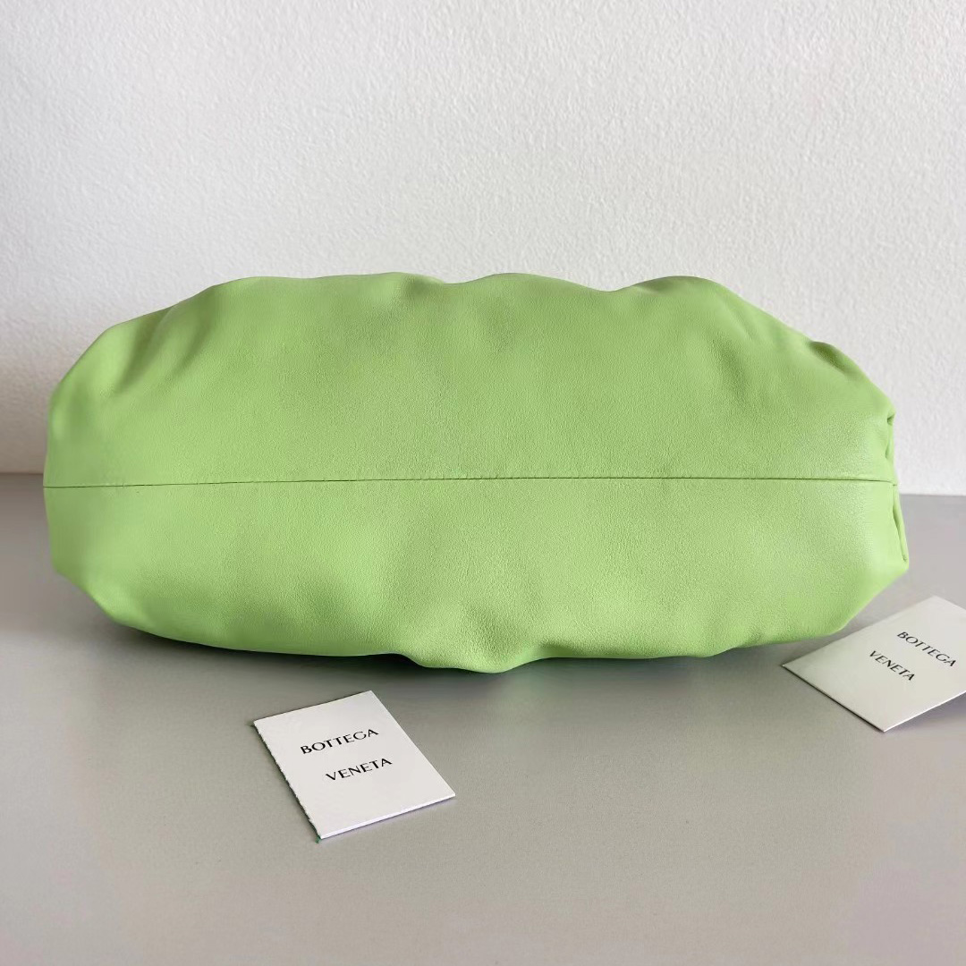 Bottega Veneta Teen Pouch  (31-16-13cm) - EUR FASHION