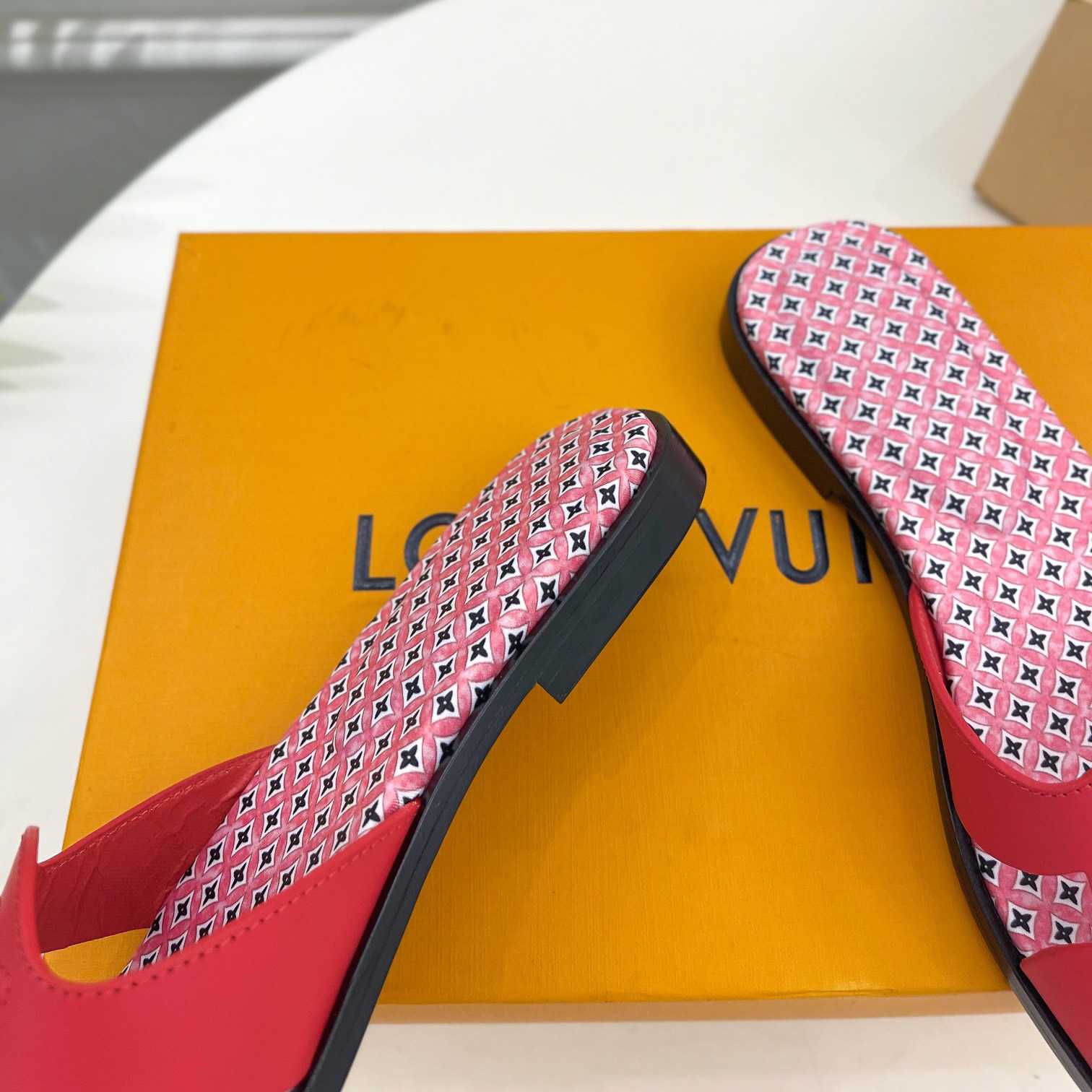 Louis Vuitton LV Isola Flat Mule - EUR FASHION
