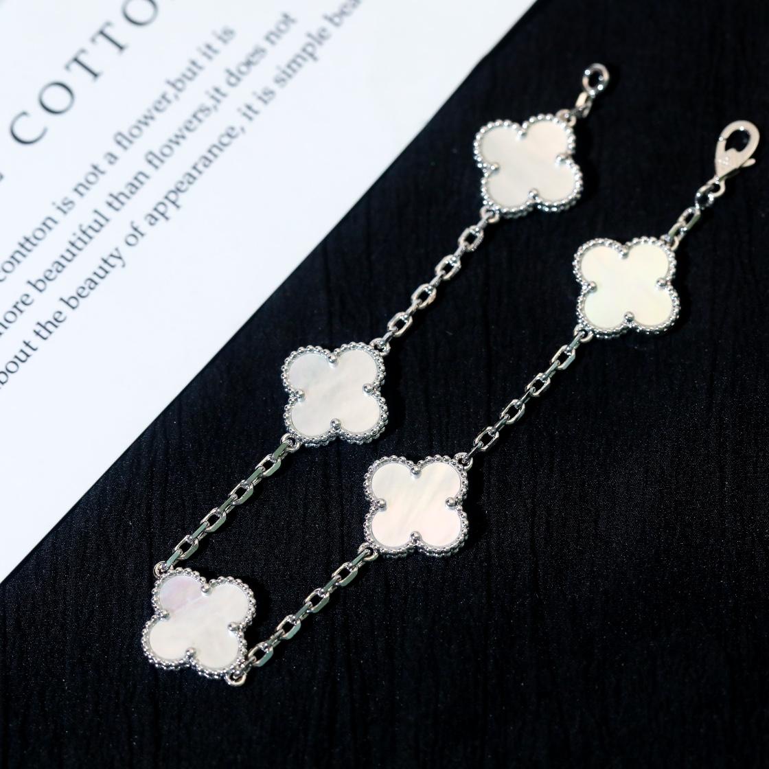 Van Cleef & Arpels Bracelet - EUR FASHION