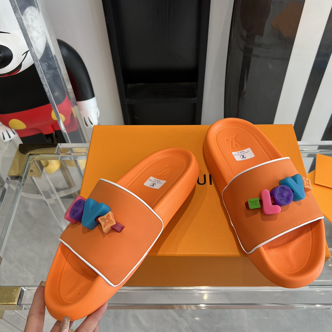 Louis Vuitton Pool Pillow Flat Comfort Mule Sandals - EUR FASHION