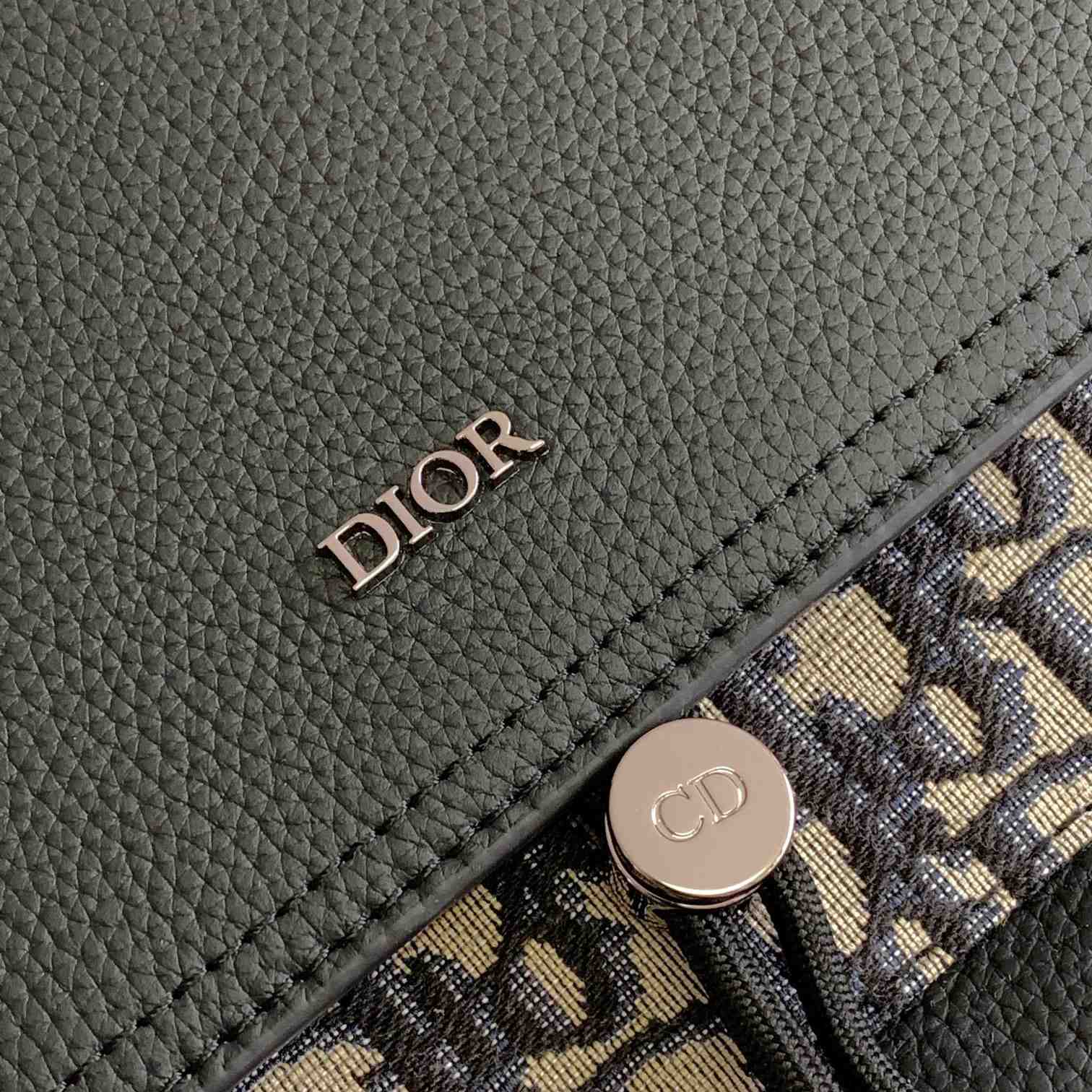Dior Saddle Backpack  - EUR FASHION