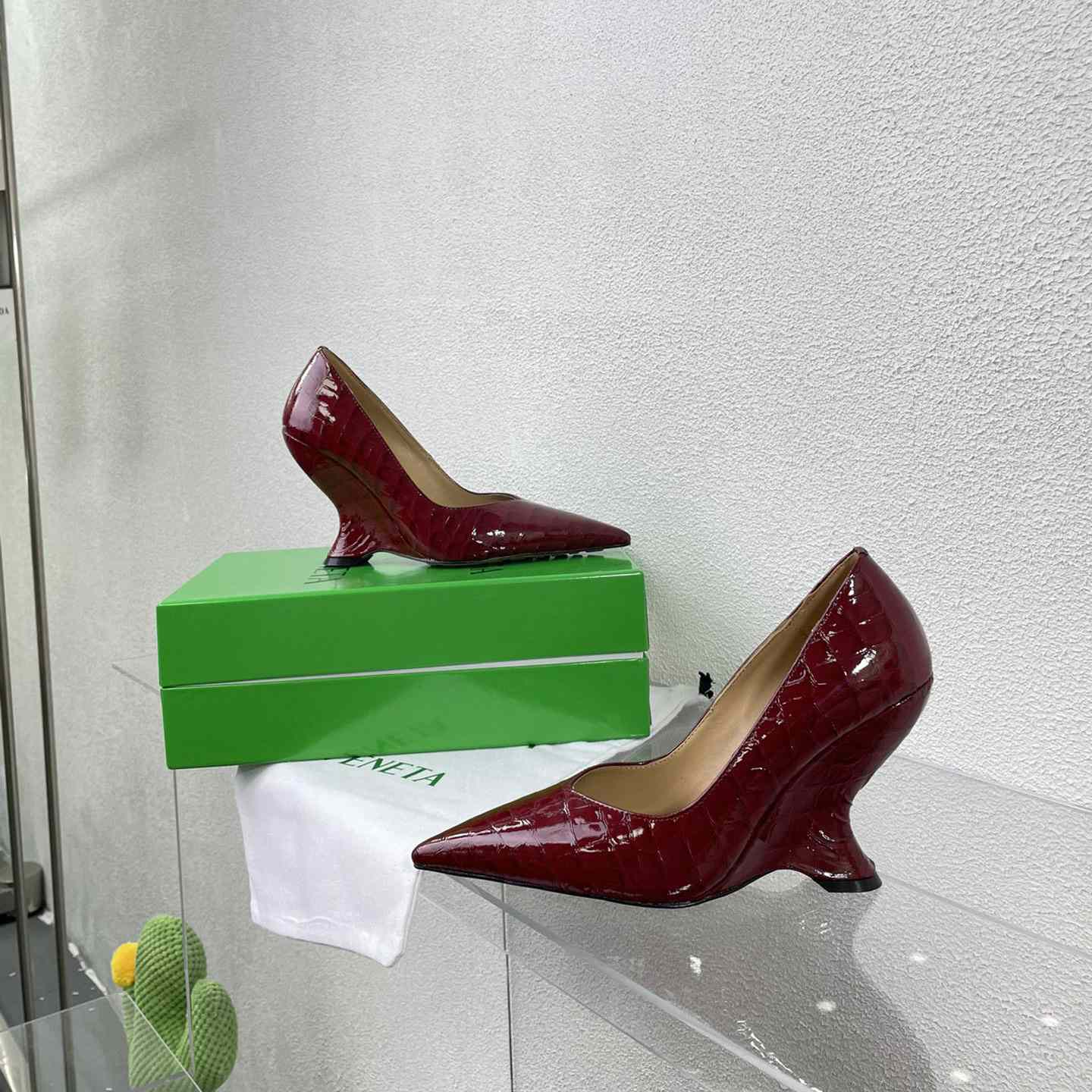 Bottega Veneta Punta Pump - EUR FASHION
