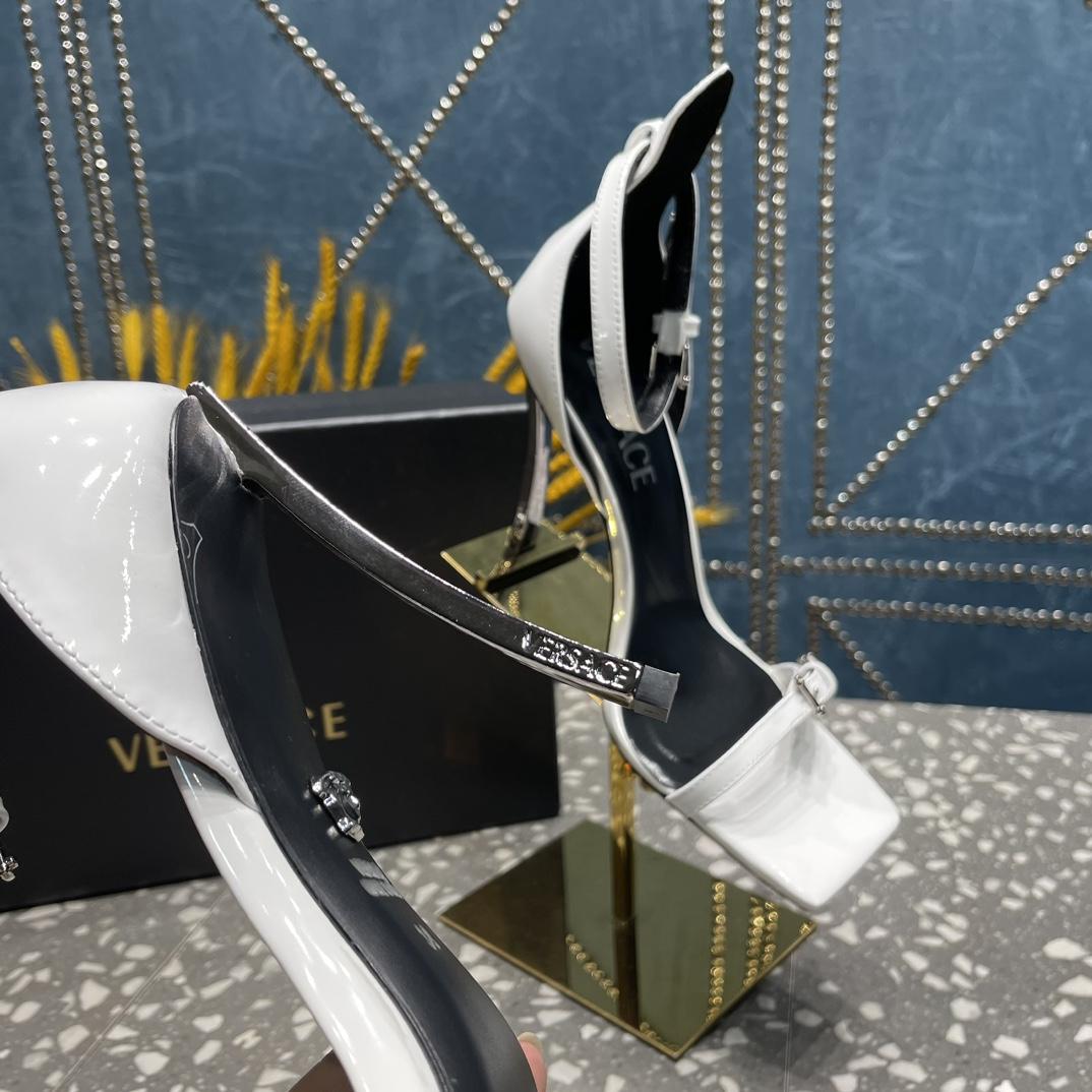 Versace Pin-Point Sandals - EUR FASHION