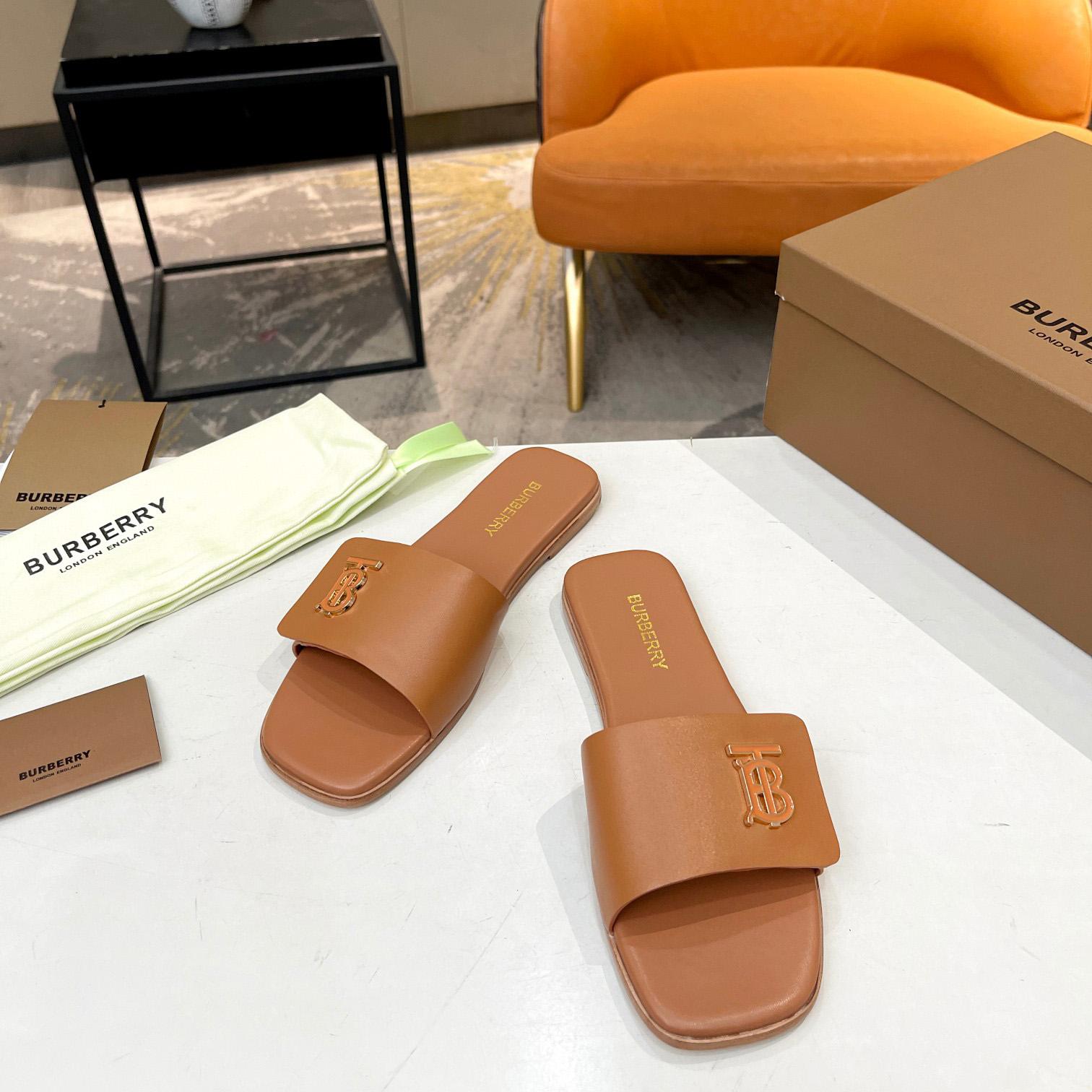 Burberry Women's Mule Sandals - EUR FASHION