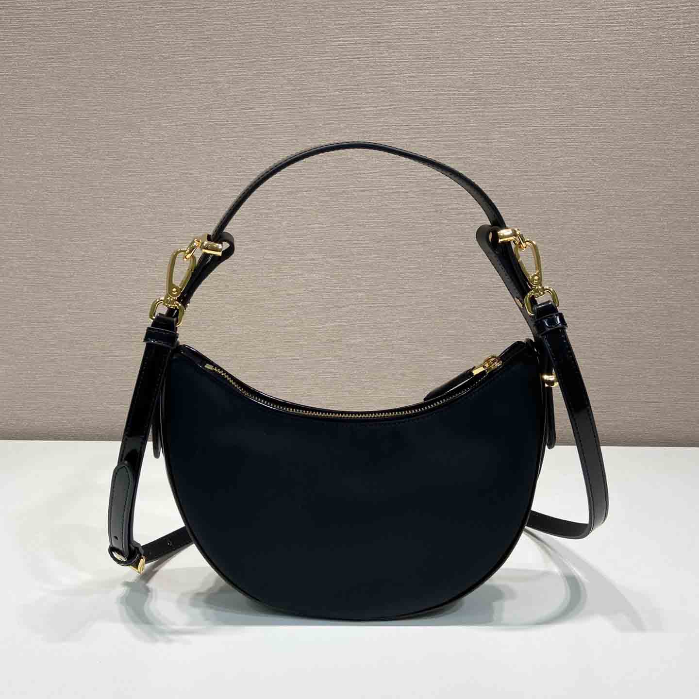 Prada Arqué Re-Nylon And Brushed Leather Shoulder Bag - EUR FASHION
