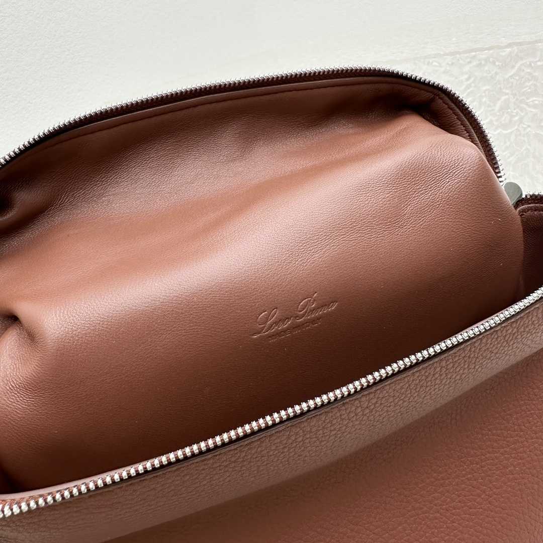 Loro Piana Extra Pocket Backpack L23.5   (23×8×22cm) - EUR FASHION