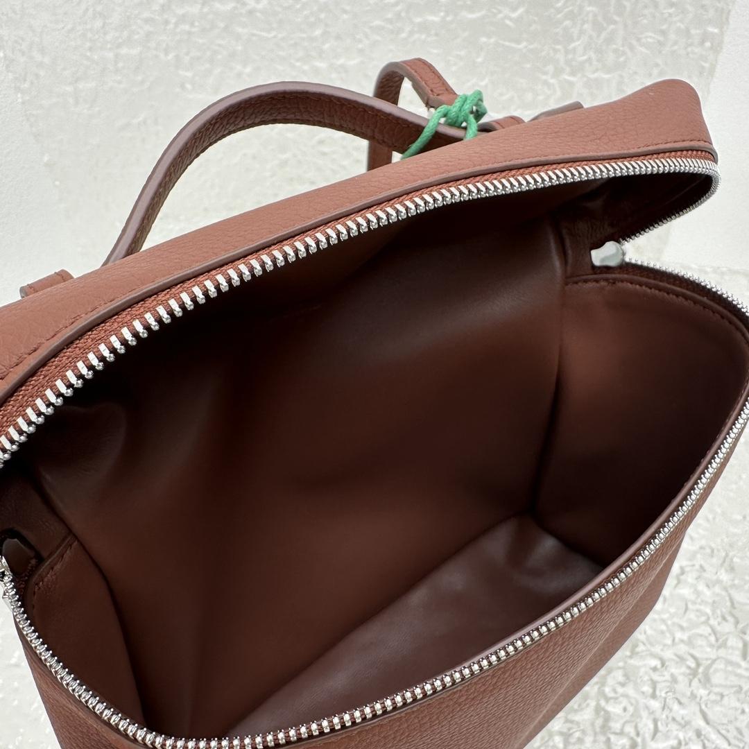 Loro Piana Extra Pocket Backpack L23.5   (23×8×22cm) - EUR FASHION