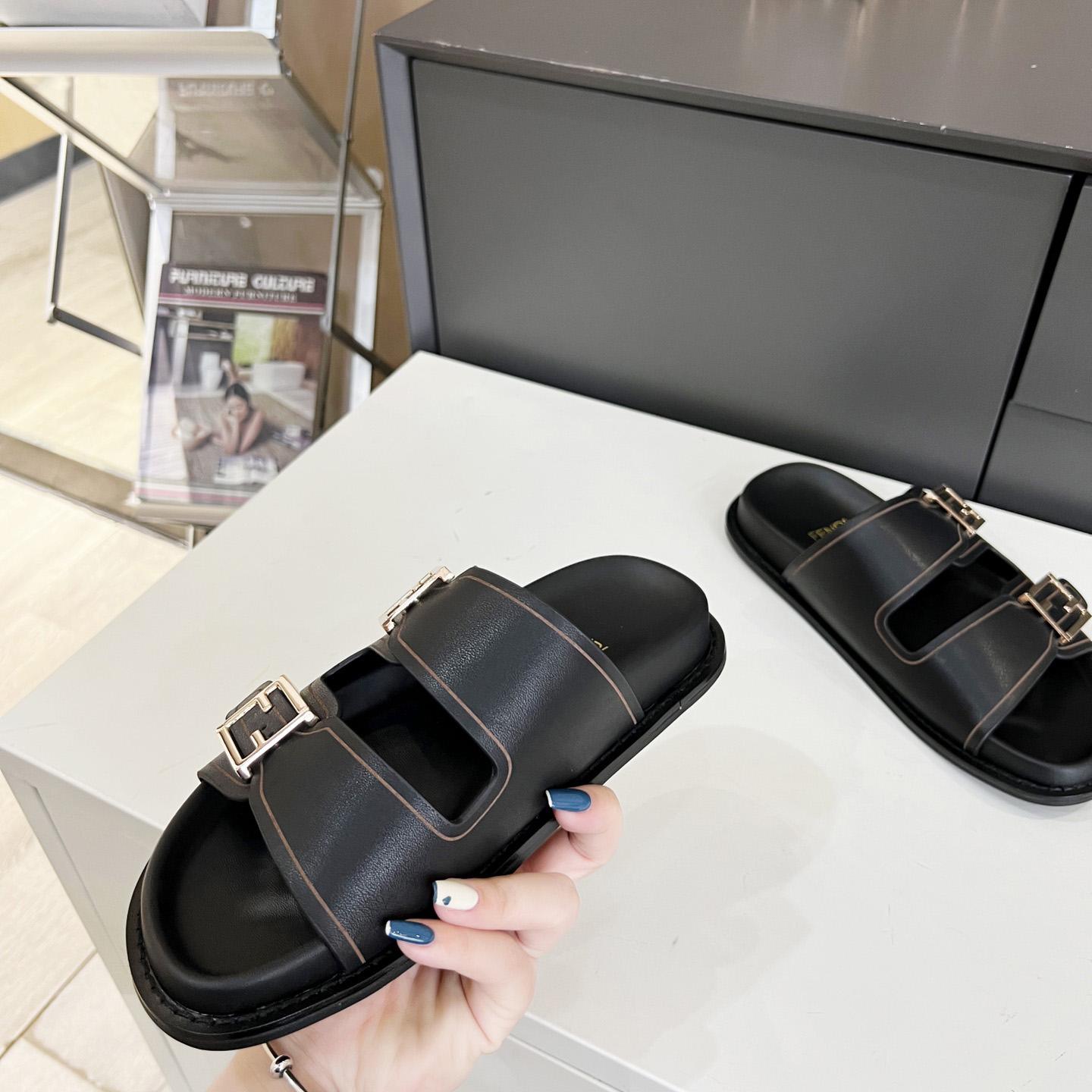 Fendi Feel Black Leather Slides - EUR FASHION
