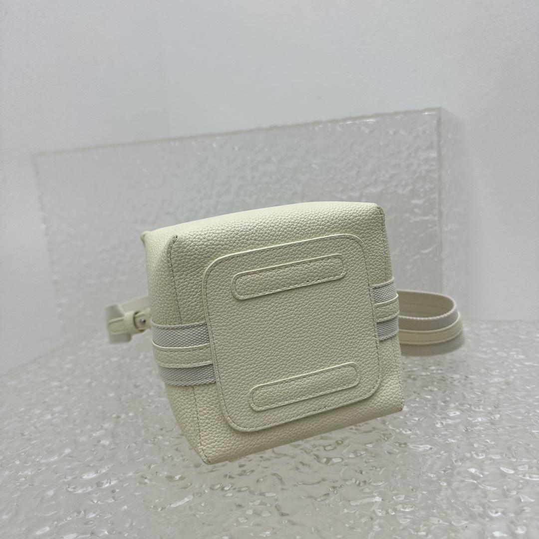 Loro Piana Micro Bale Bag  (14cm*14cm*18cm) - EUR FASHION