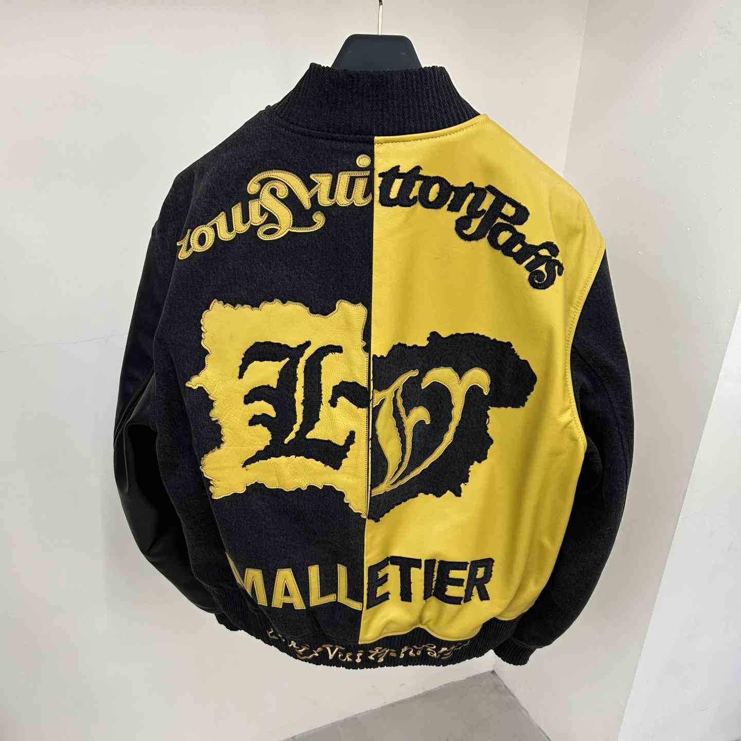 Louis Vuitton Mix Canvas Leather Bomber    1AB987 - EUR FASHION
