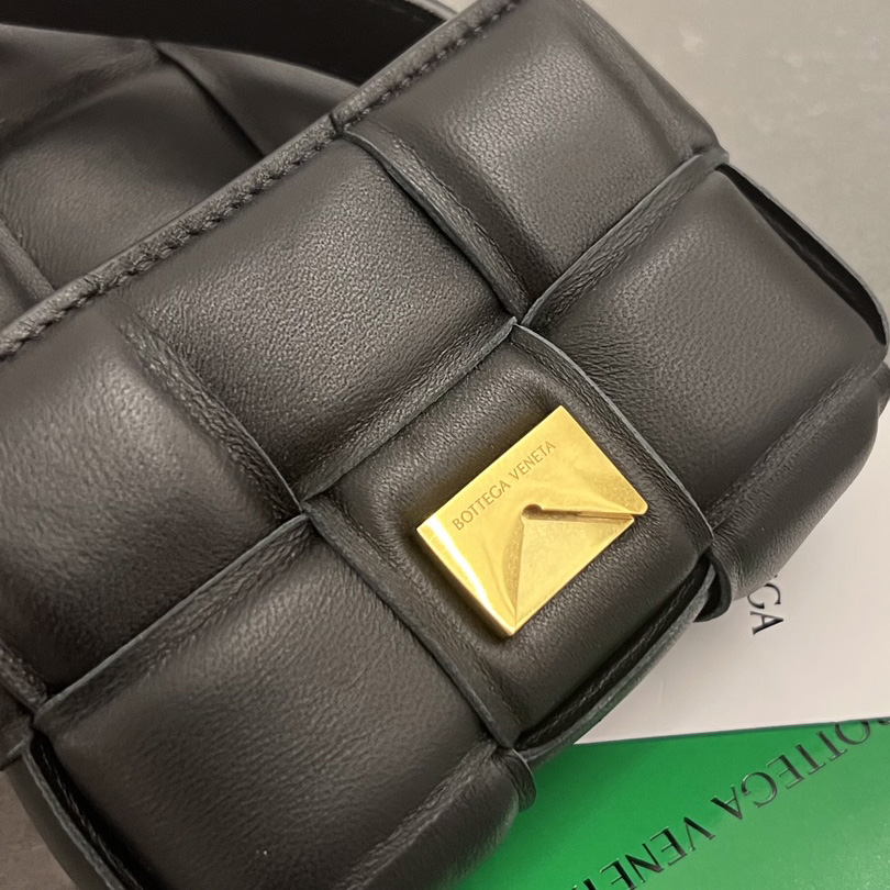 Bottega Veneta Padded Cassette Bag(12*8*4cm) - EUR FASHION