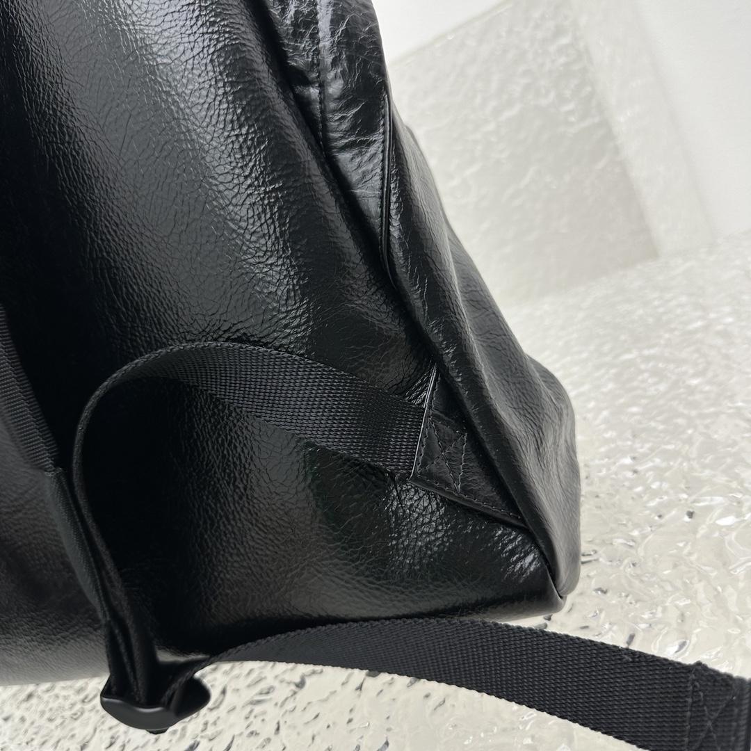Balenciaga Explorer Backpack In Black (34.8x47x19.8cm) - EUR FASHION
