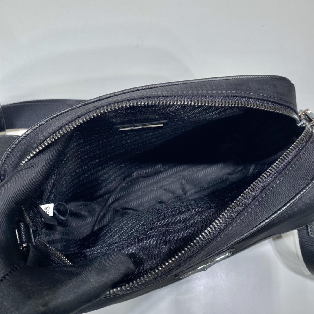 Prada Re-Nylon Saffiano Leather Shoulder Bag ( 22-16-5cm) - EUR FASHION