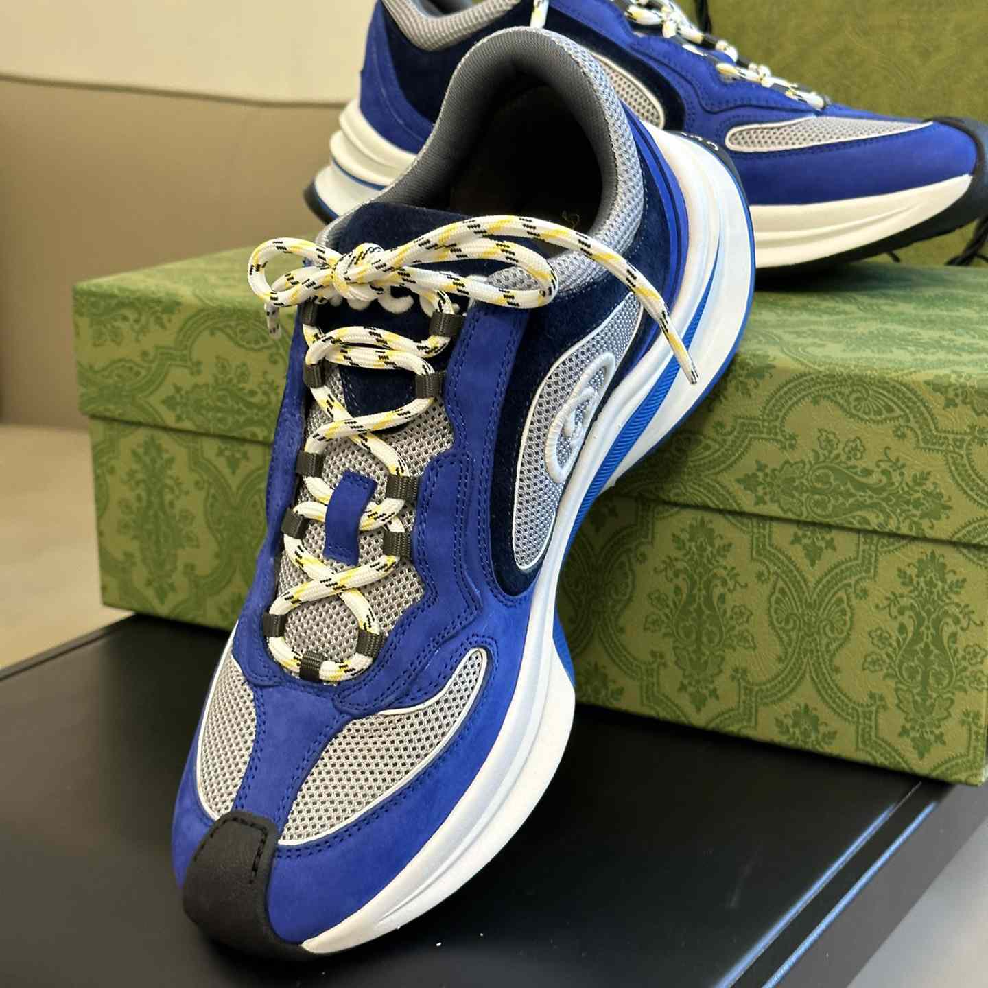 Gucci Run Sneaker - EUR FASHION