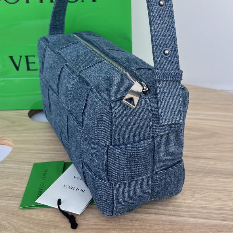 Bottega Veneta Brick Cassette Shoulder Bag (28x14x10cm) - EUR FASHION