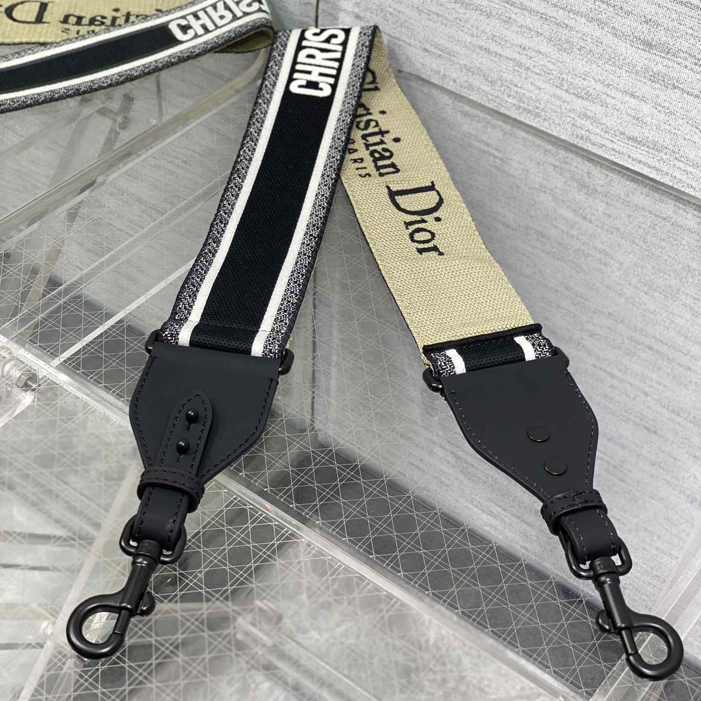 Dior Adjustable Shoulder Strap With Ring - EUR FASHION