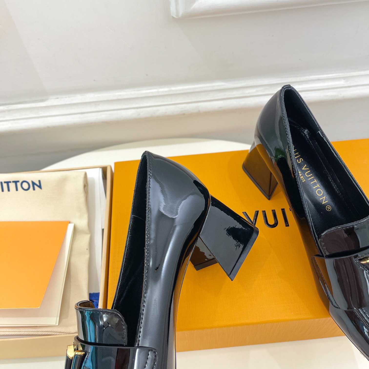 Louis Vuitton Shake Loafer   1ABTL2 - EUR FASHION