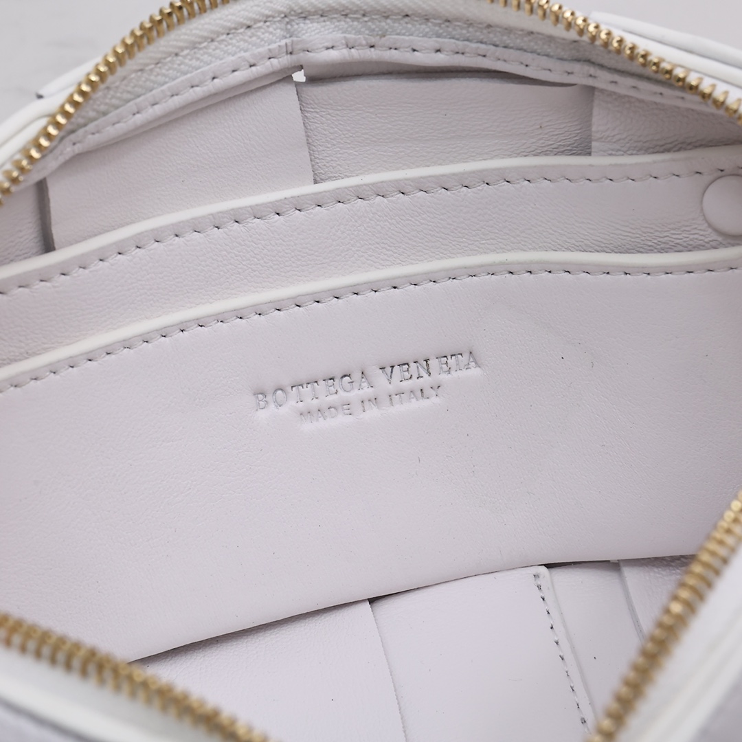 Bottega Veneta Mini Cassette Cross-Body Bag - EUR FASHION