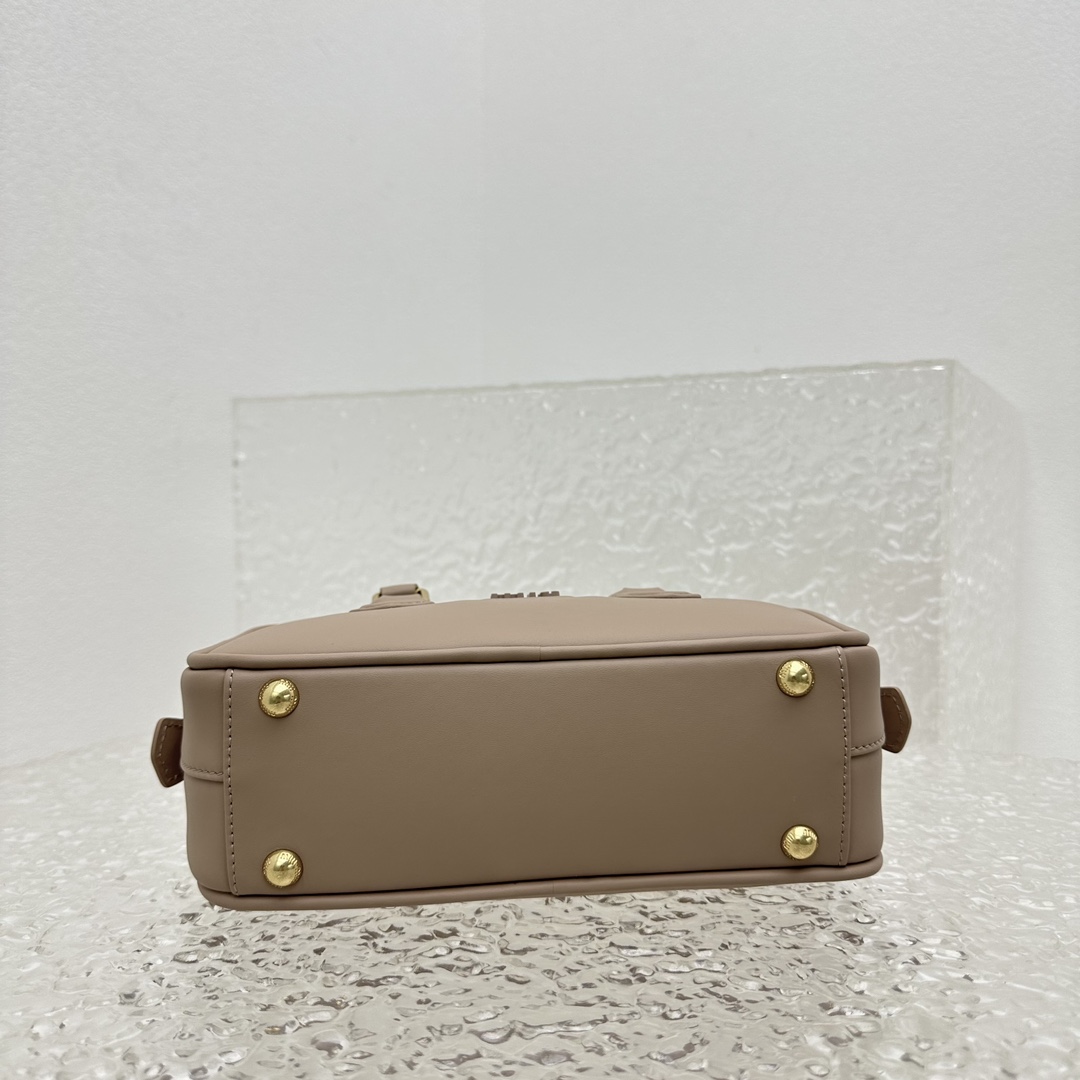 Miu Miu Arcadie Leather Bag - EUR FASHION
