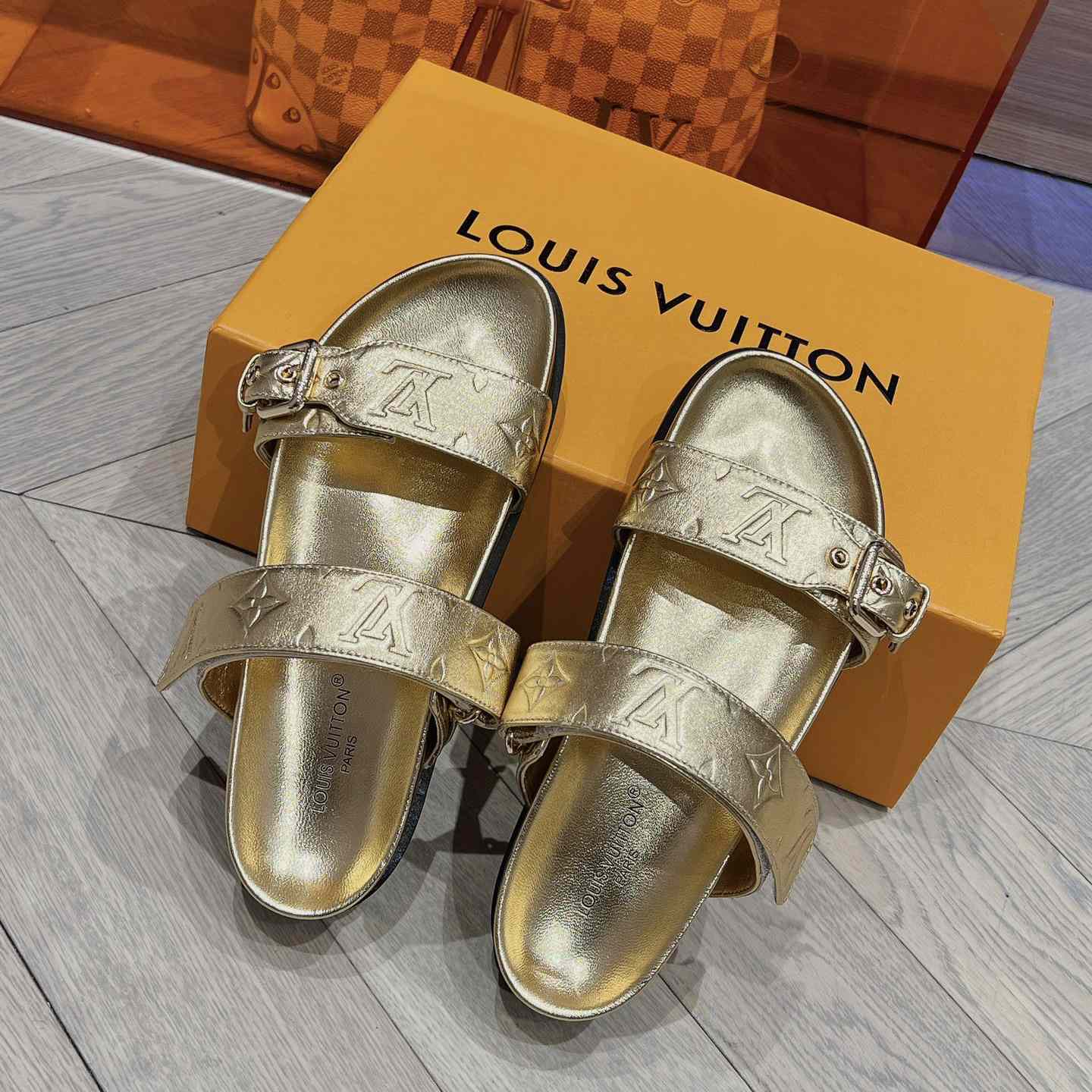Louis Vuitton Bom Dia Flat Comfort Mules    - EUR FASHION