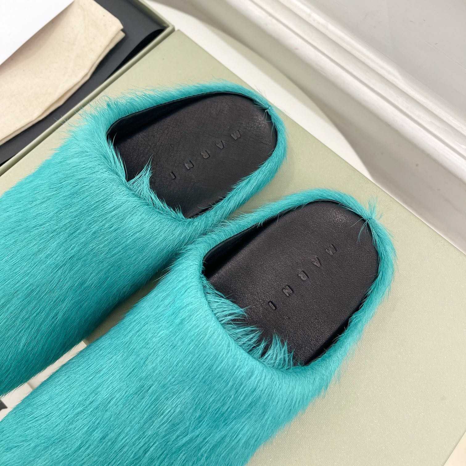Marni Fussbett Slip-On Flat Mules - EUR FASHION