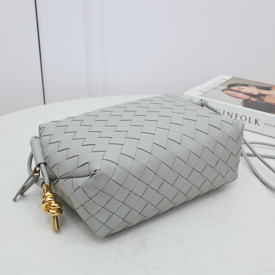 Bottega Veneta Small Loop Camera Bag - EUR FASHION