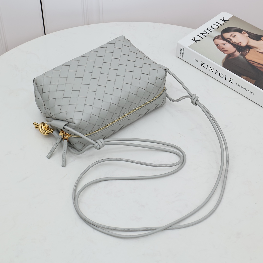 Bottega Veneta Small Loop Camera Bag - EUR FASHION