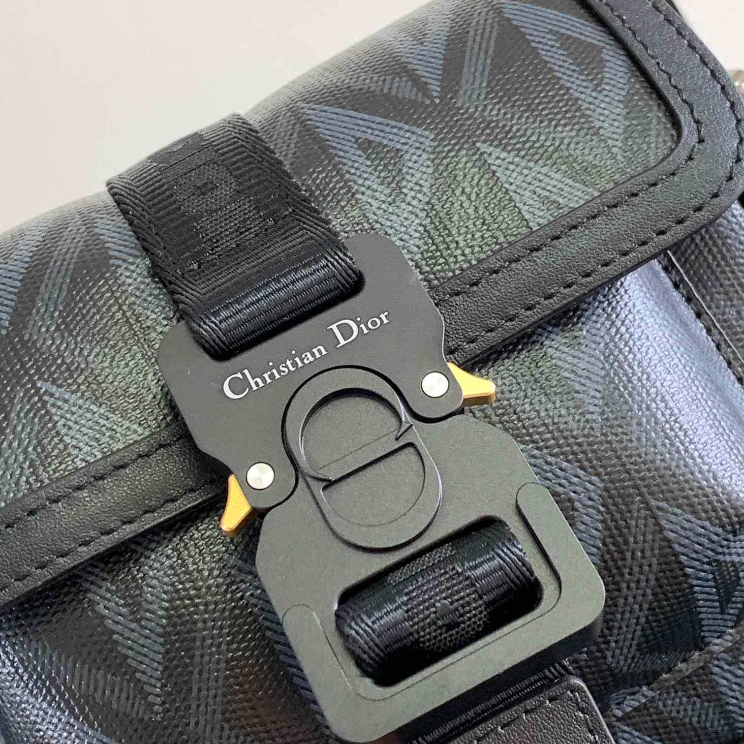 Dior Mini Dior Hit The Road Bag - EUR FASHION