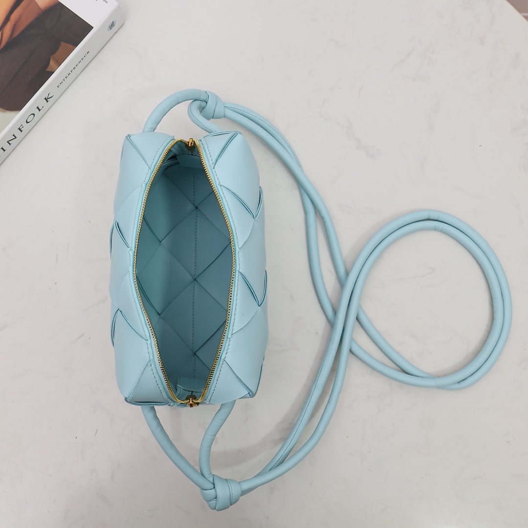 Bottega Veneta Small Cassette Camera Bag - EUR FASHION