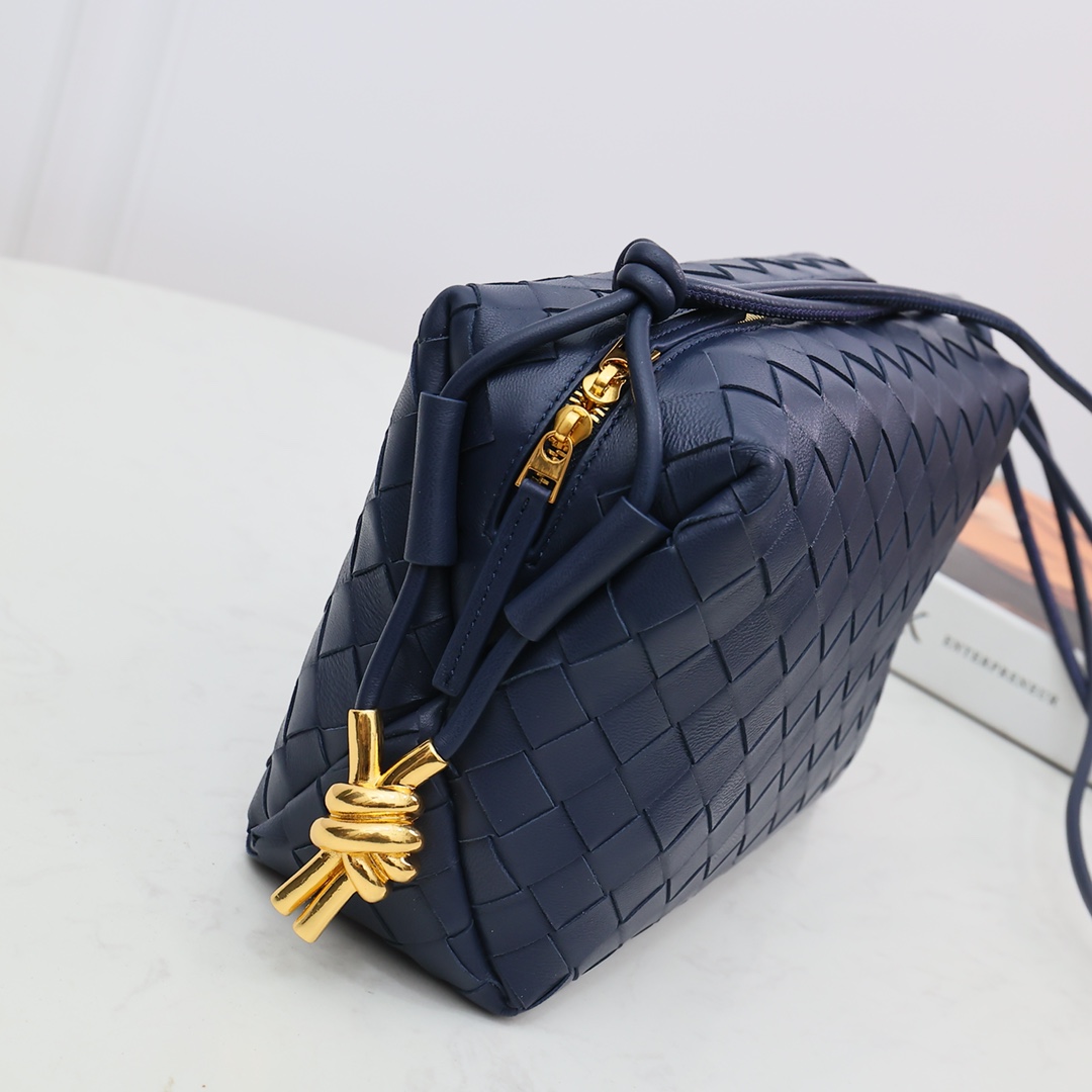 Bottega Veneta Small Loop Camera Bag - EUR FASHION