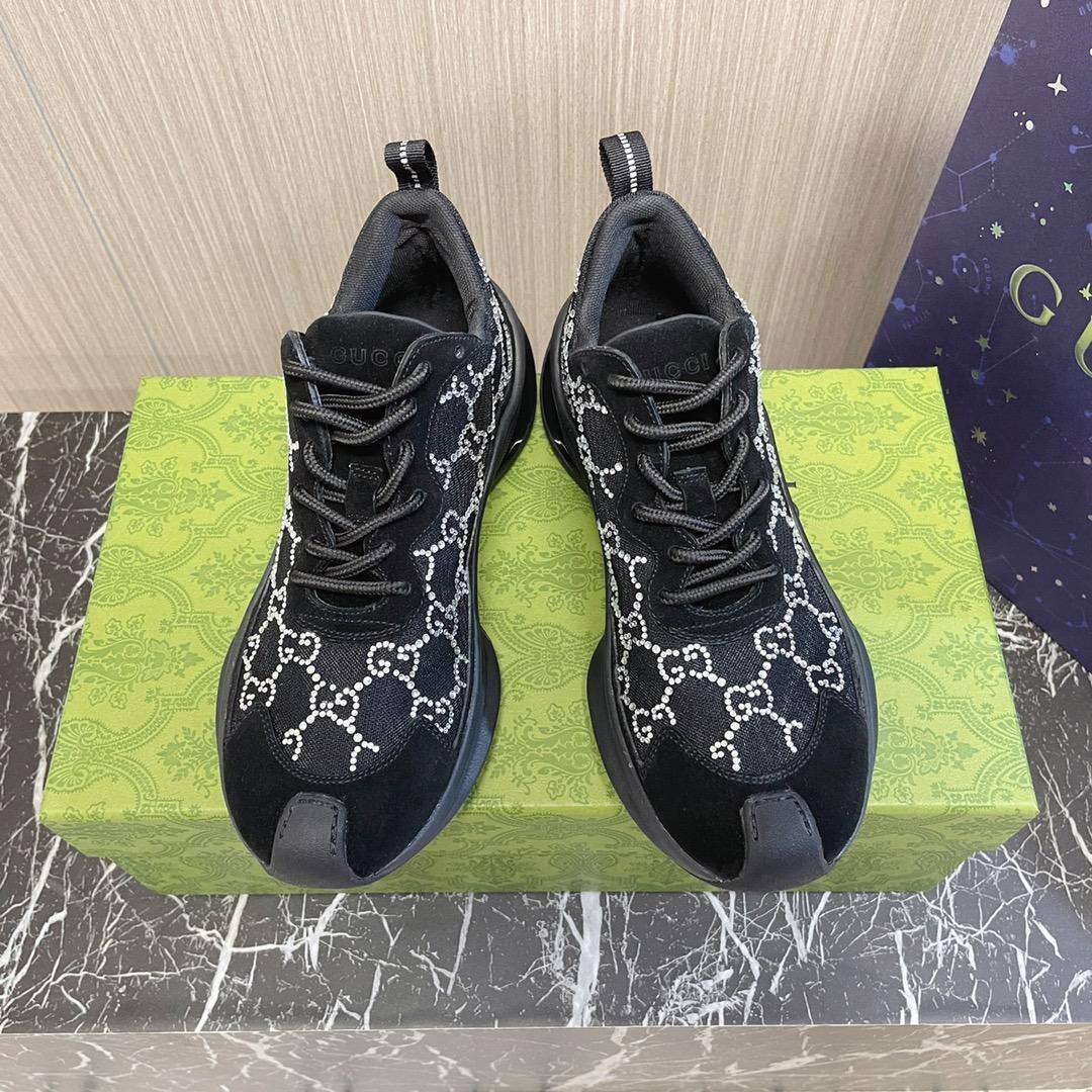Gucci Women's Run Sneaker - EUR FASHION