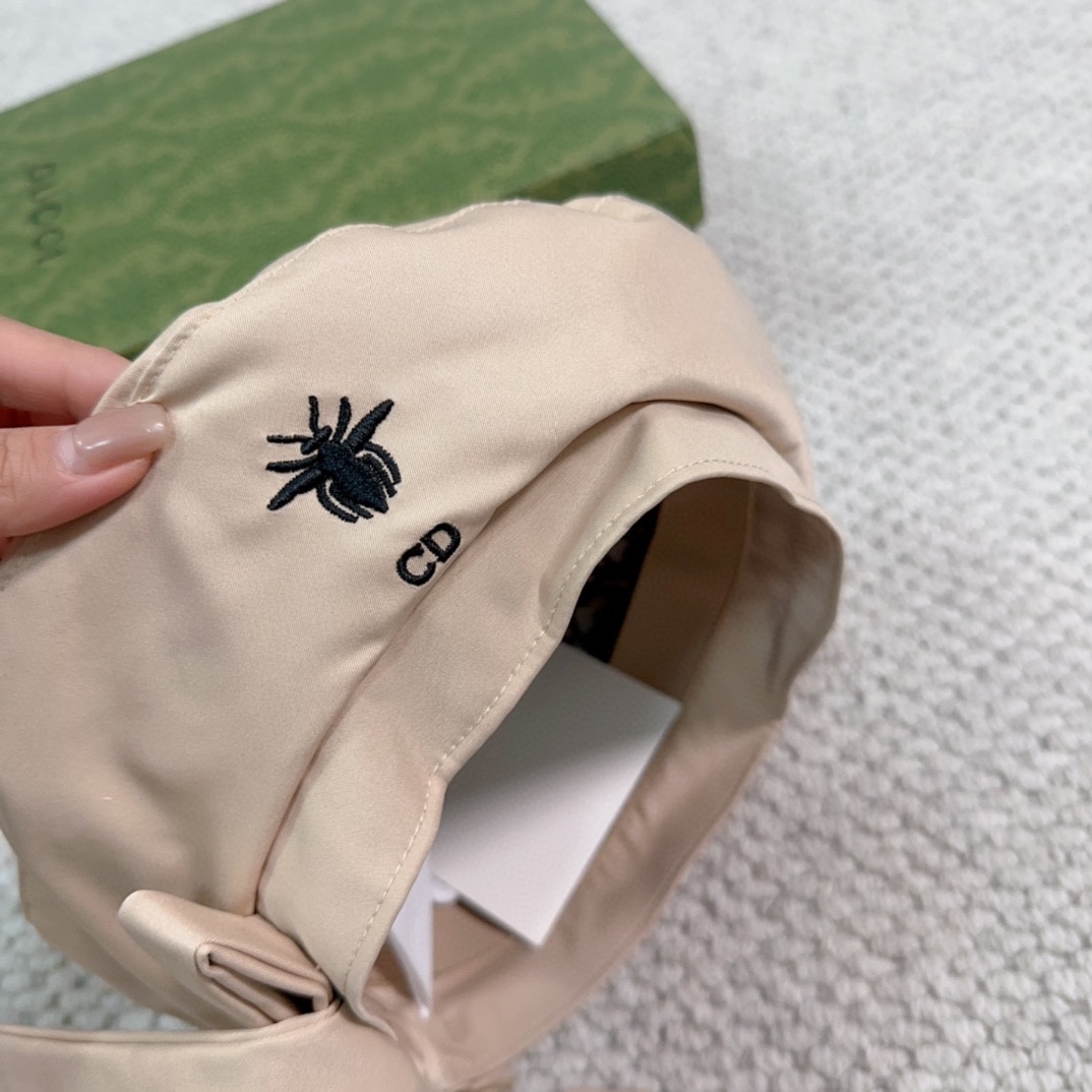 Dior Arty Dior Oblique Beret With Bow - EUR FASHION