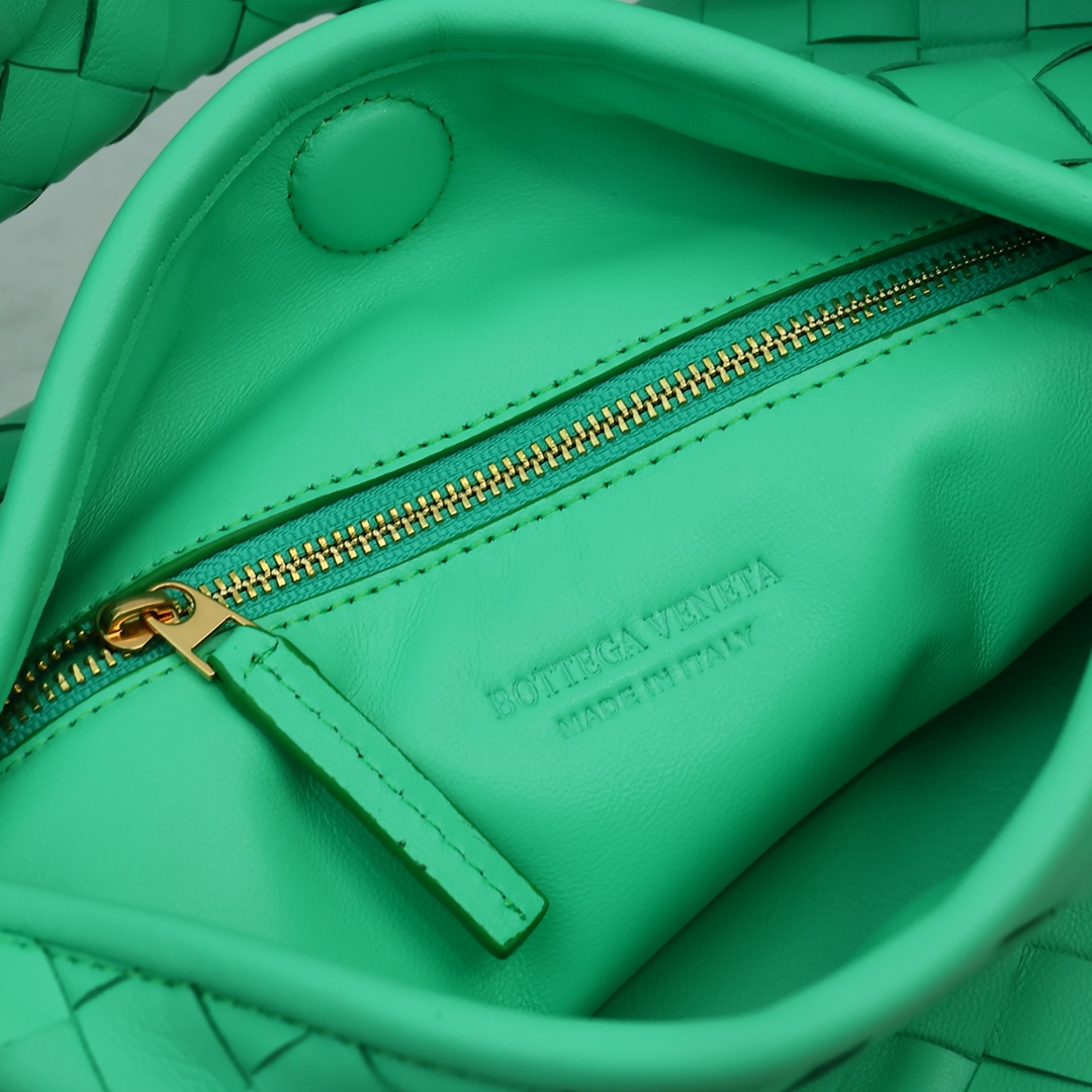 Bottega Veneta Small Hop - EUR FASHION