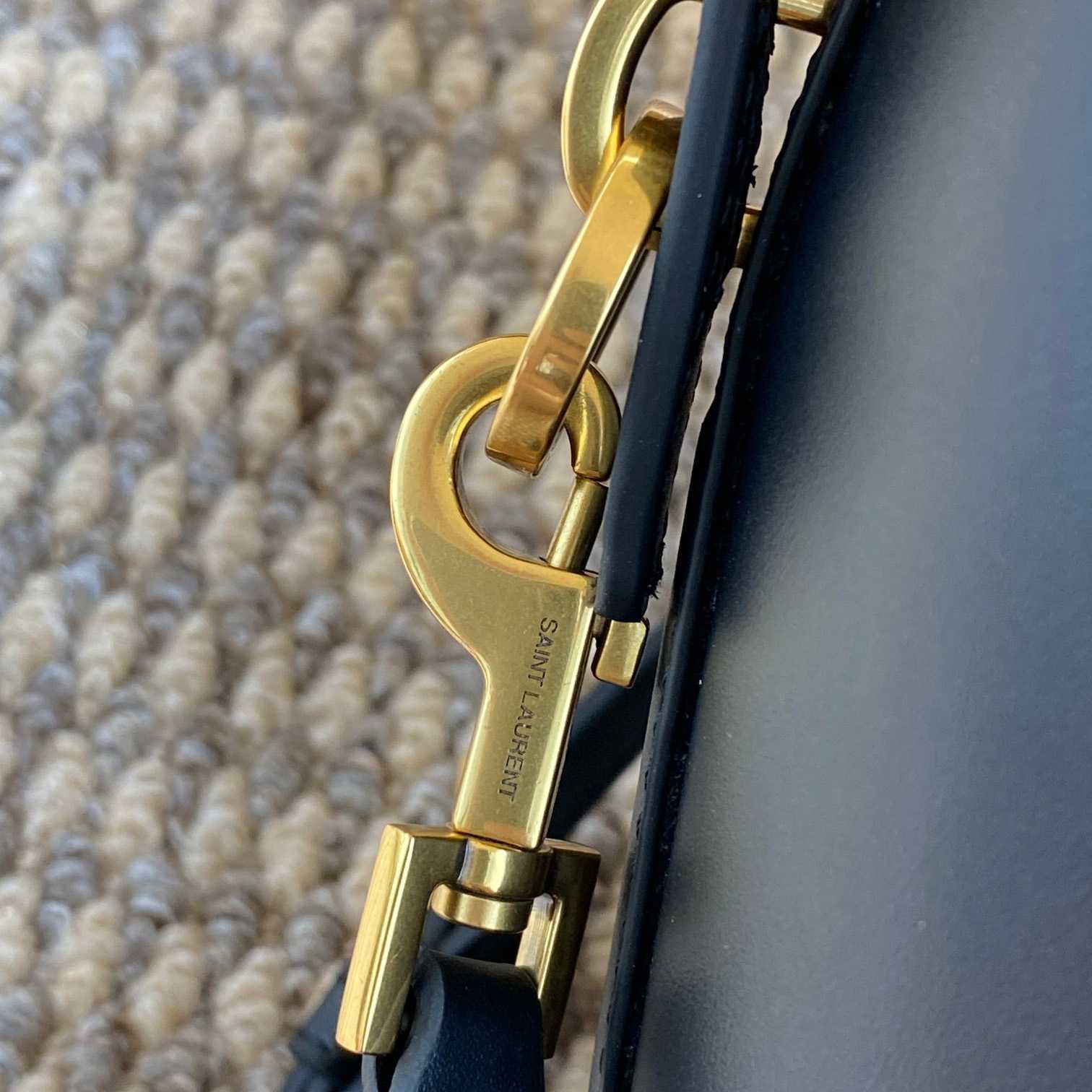 Saint Laurent Le 37 Mini In Shiny Leather - EUR FASHION