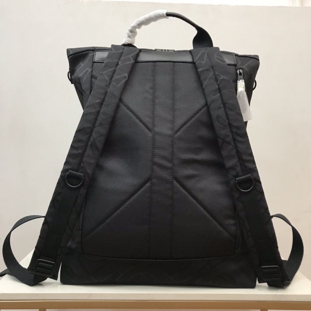 Burberry Orville Backpack - EUR FASHION