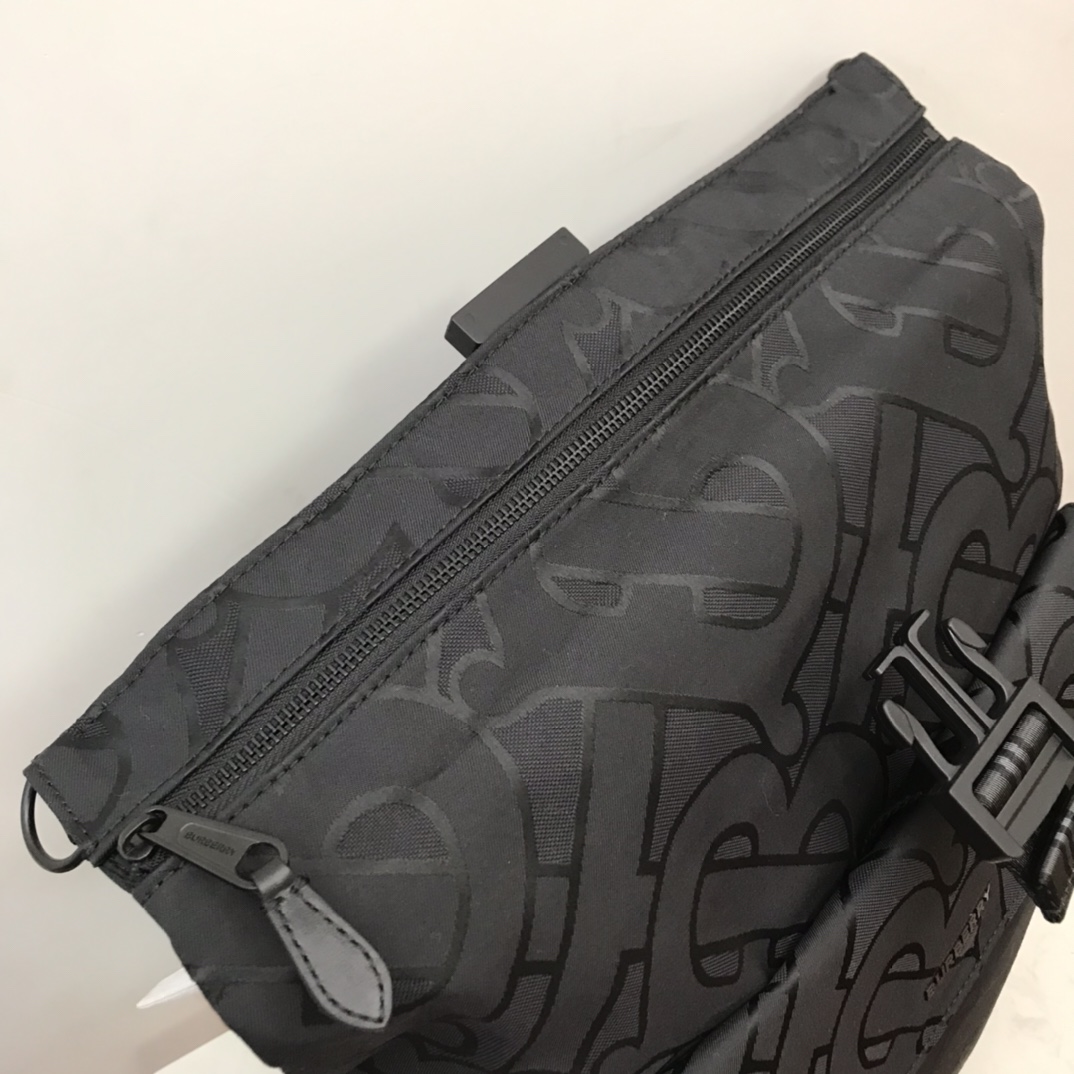 Burberry Orville Backpack - EUR FASHION
