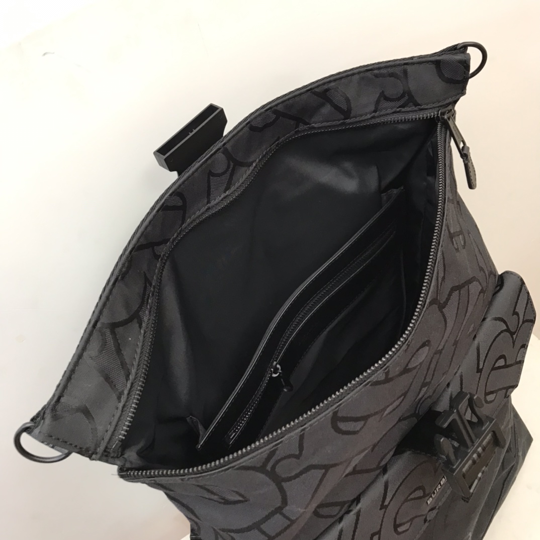 Burberry Orville Backpack - EUR FASHION