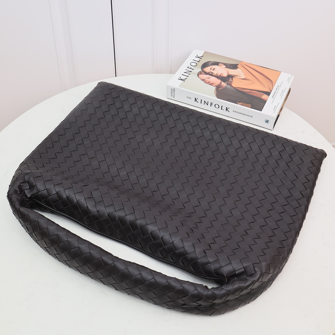 Bottega Veneta Large Hop - EUR FASHION