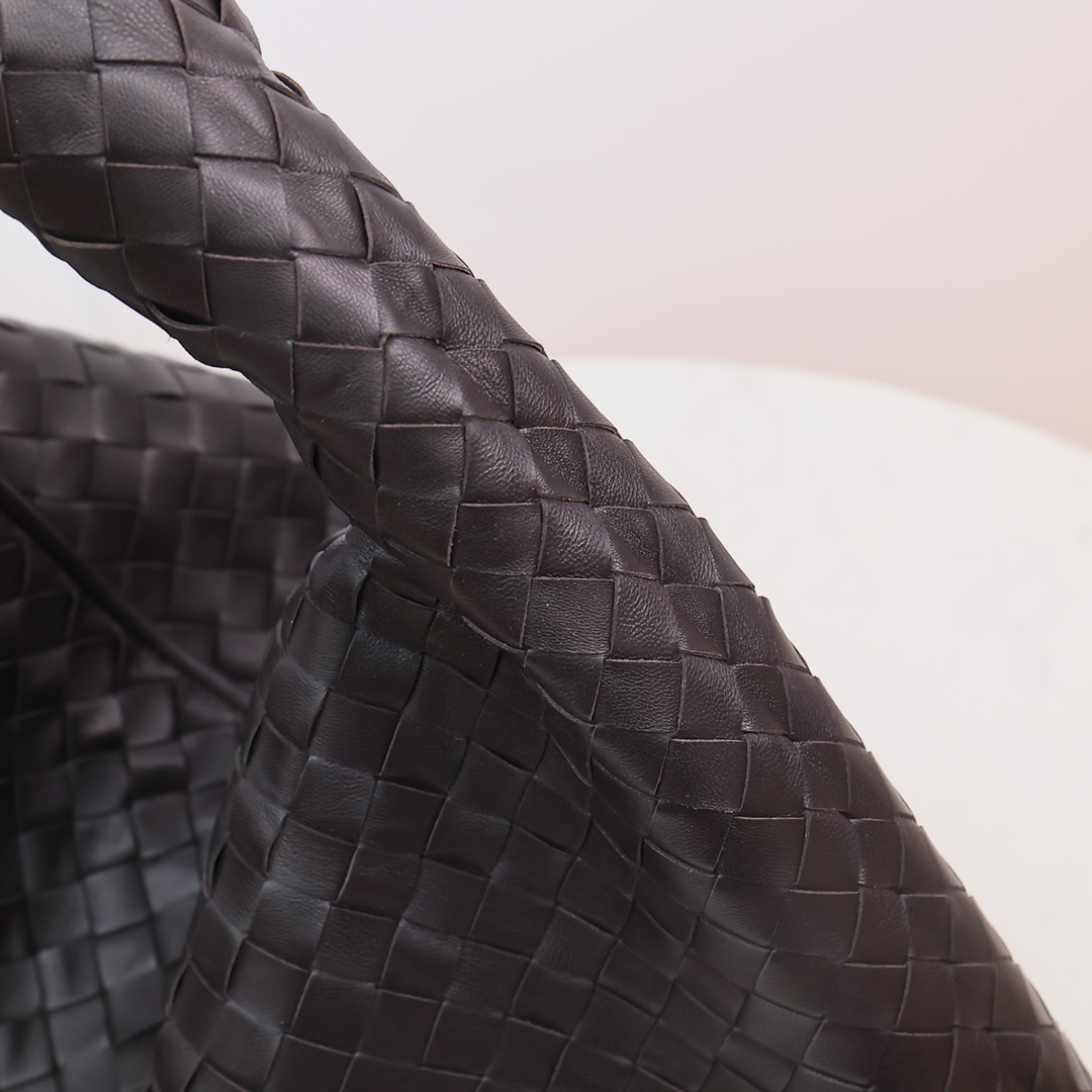 Bottega Veneta Large Hop - EUR FASHION