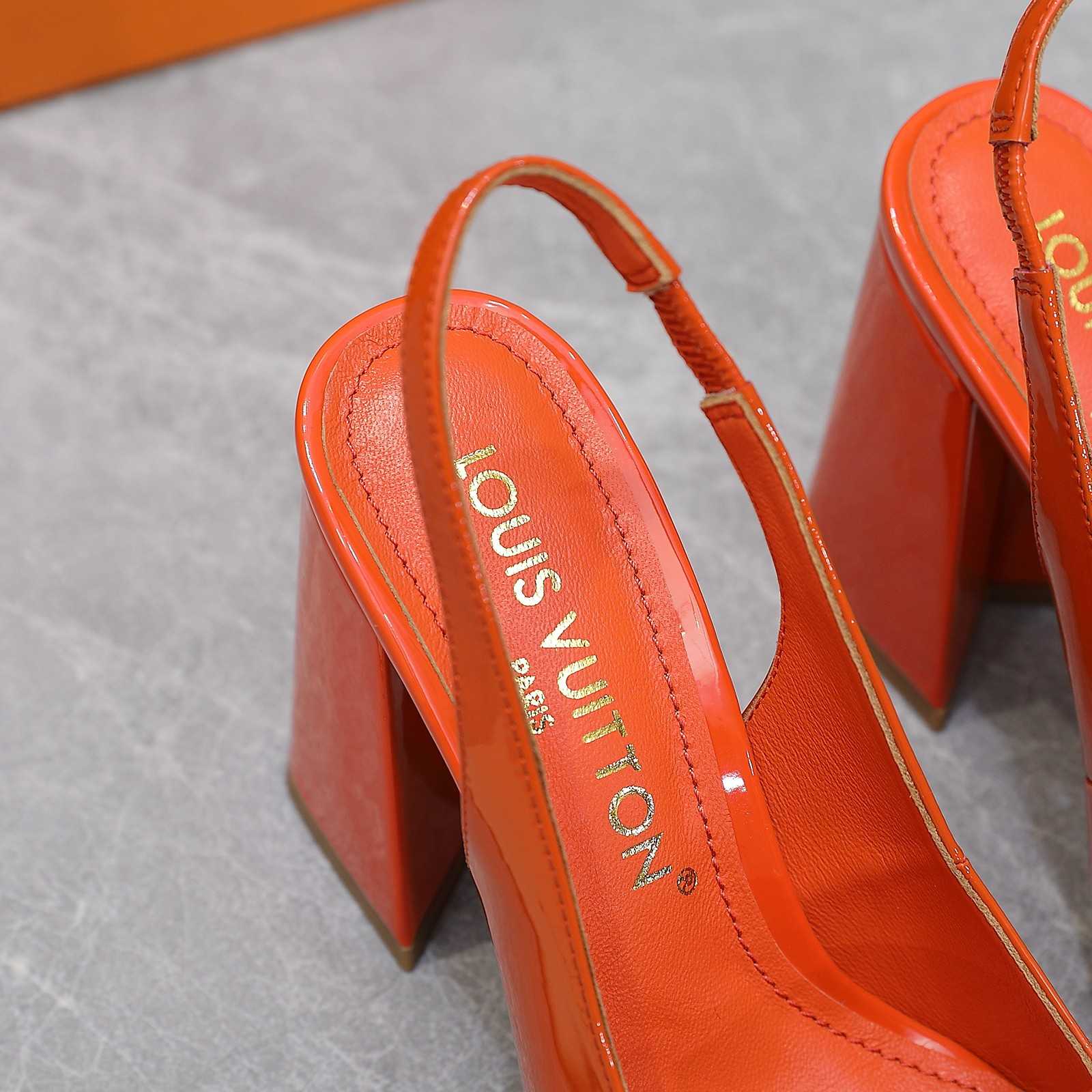 Louis Vuitton Shake Slingback Pump        - EUR FASHION