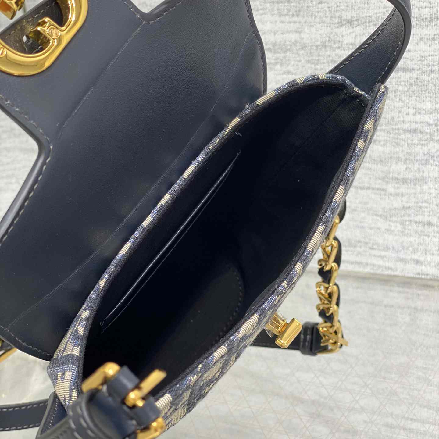 Dior 30 Montaigne Dior Amber Mini Bucket Bag - EUR FASHION